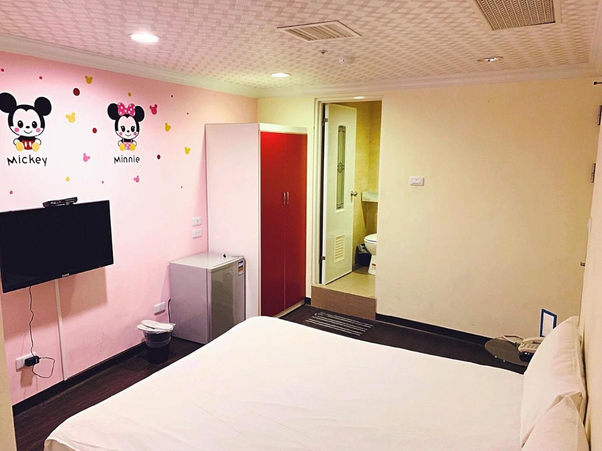 Easyinn Hotel & Hostel Tainan Extérieur photo