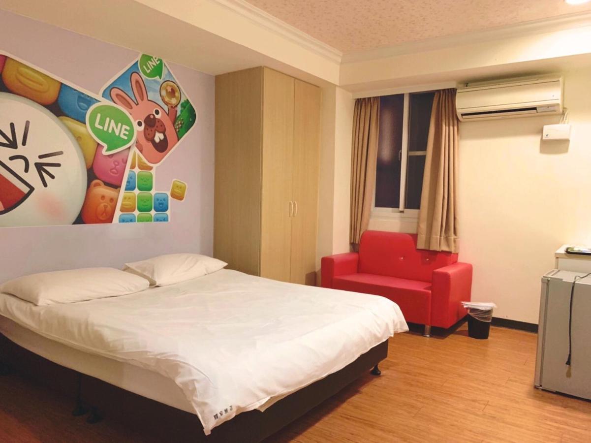 Easyinn Hotel & Hostel Tainan Extérieur photo