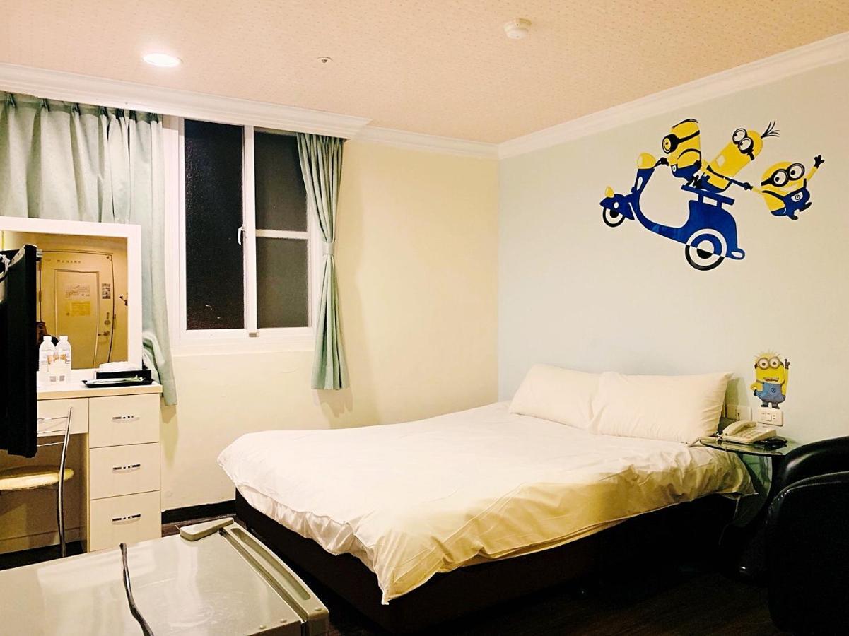 Easyinn Hotel & Hostel Tainan Extérieur photo