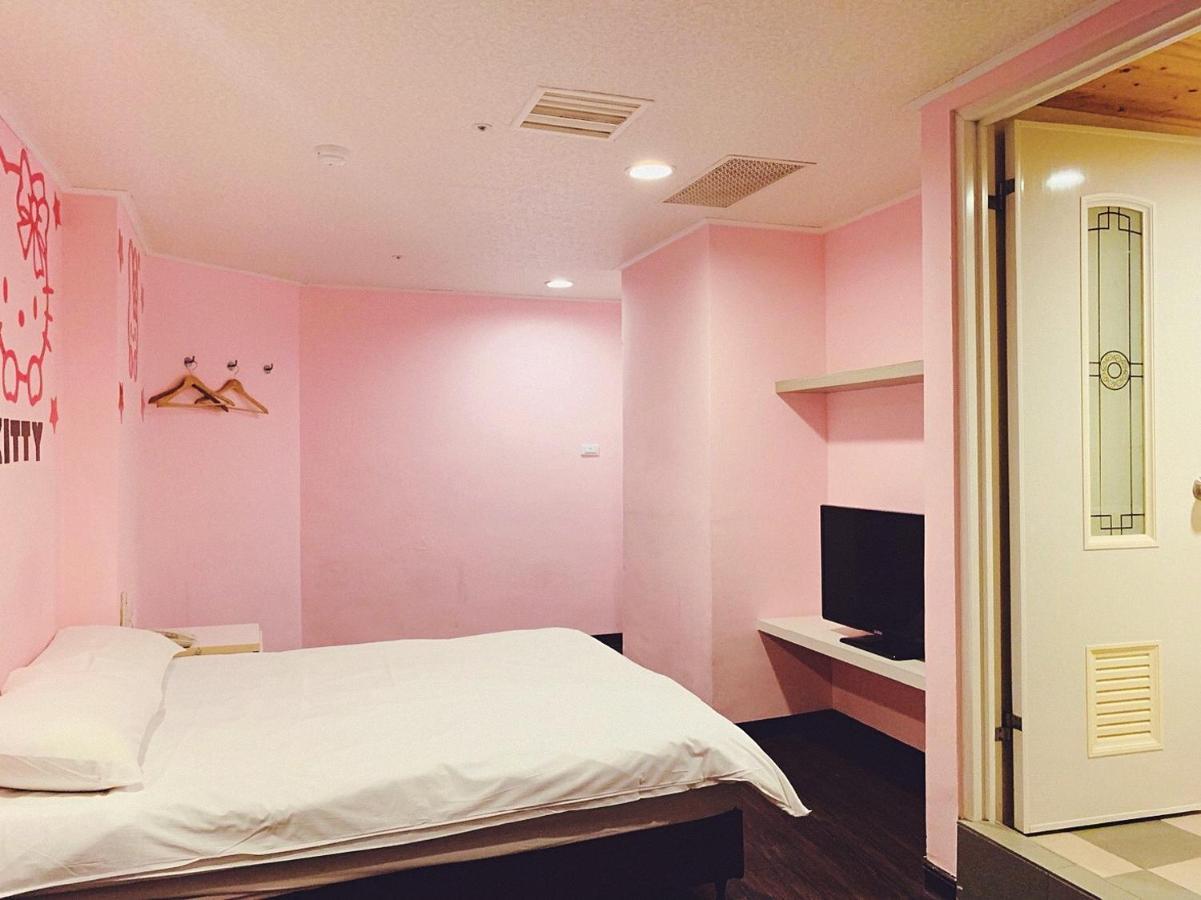 Easyinn Hotel & Hostel Tainan Extérieur photo