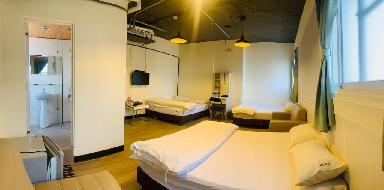 Easyinn Hotel & Hostel Tainan Extérieur photo