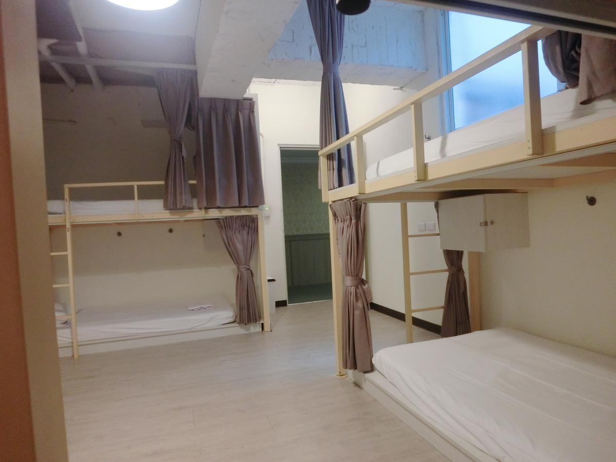 Easyinn Hotel & Hostel Tainan Extérieur photo