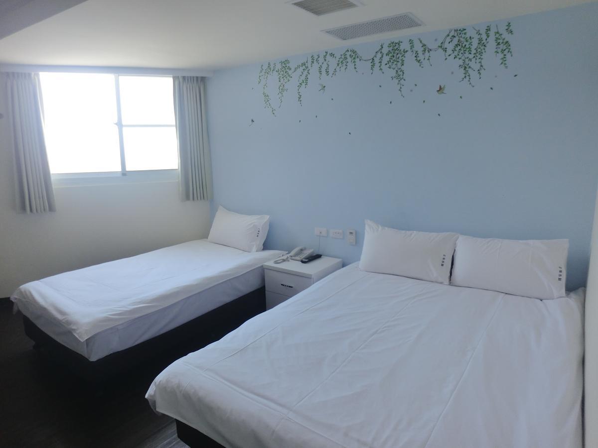 Easyinn Hotel & Hostel Tainan Extérieur photo